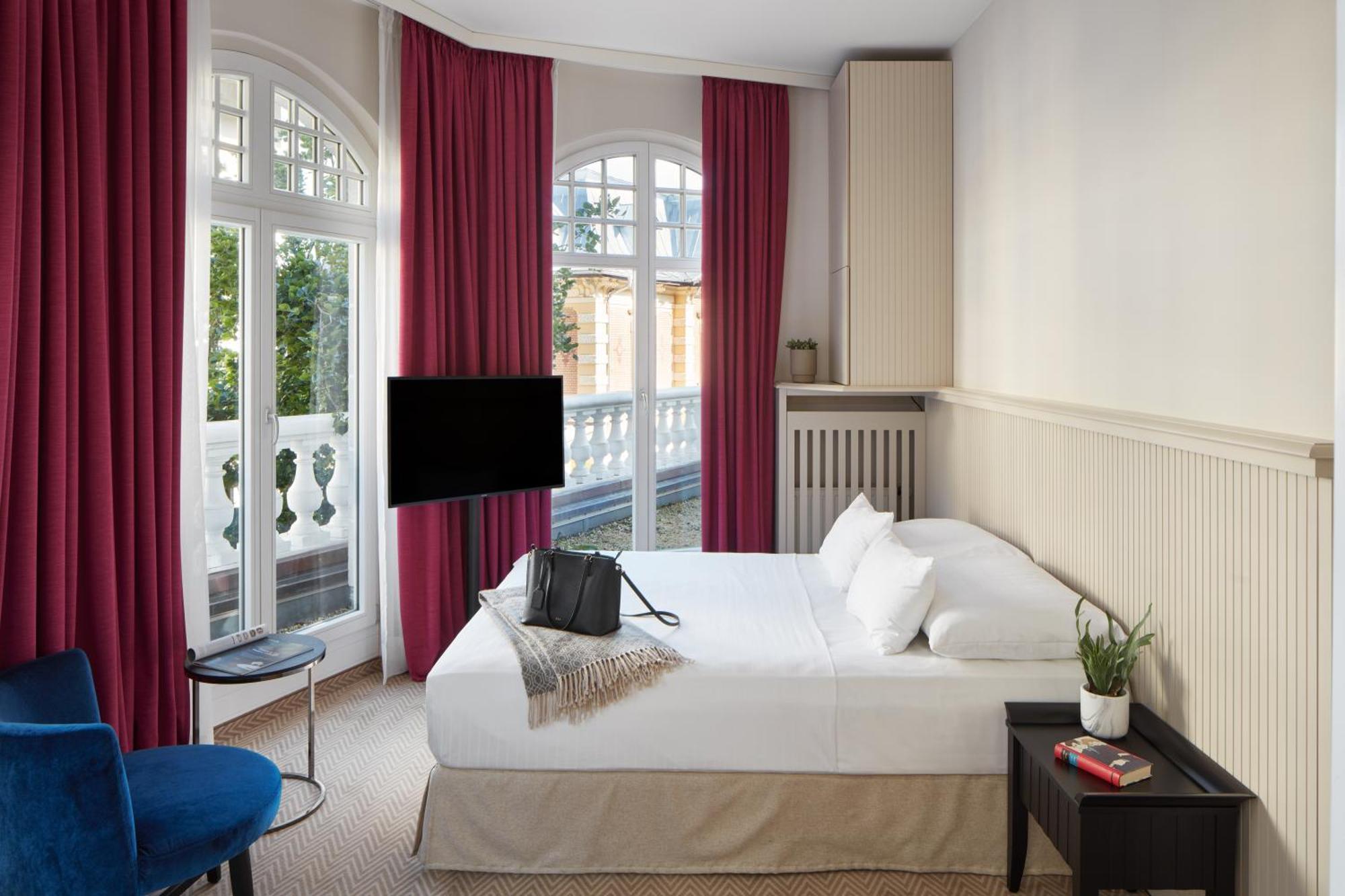 Falkensteiner Spa Resort Mariánské Lázně Habitación foto A room at the Hotel Axelmannstein